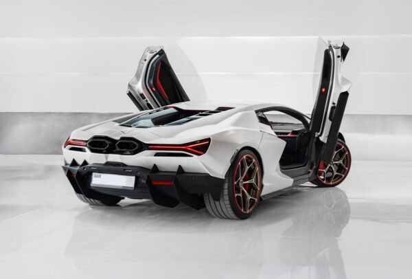 saw-the-new-3-performance-in-ultra-red